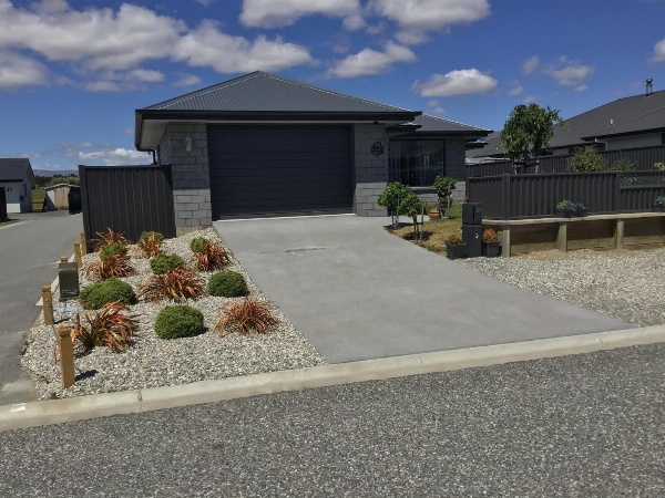 Sabai sabai 27 image 1