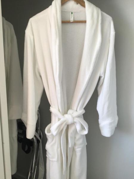 Standard Twin Room with Shared Bathroom